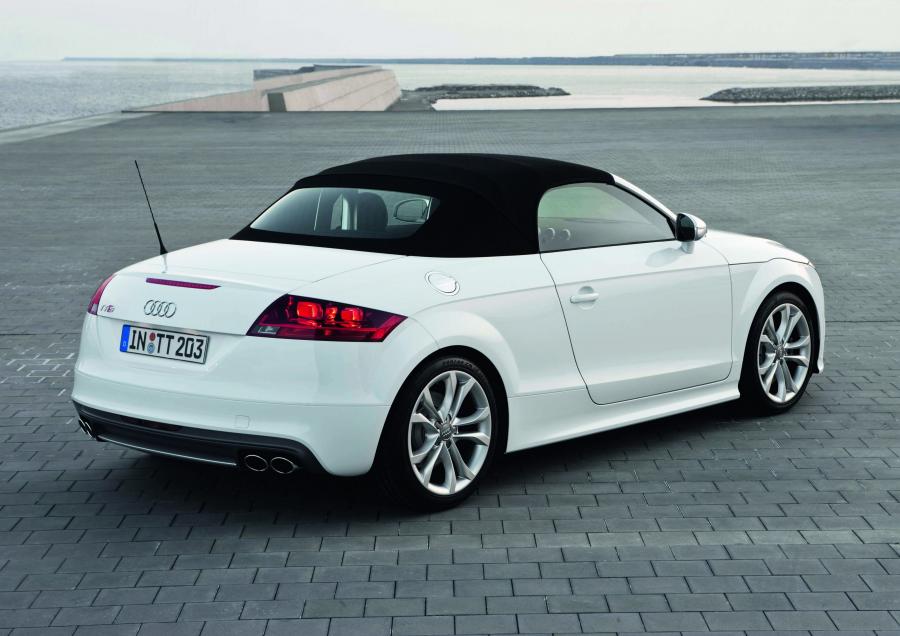  Audi TTS Roadster (8J) 2010 года  (WW) (фото 4 из 30)